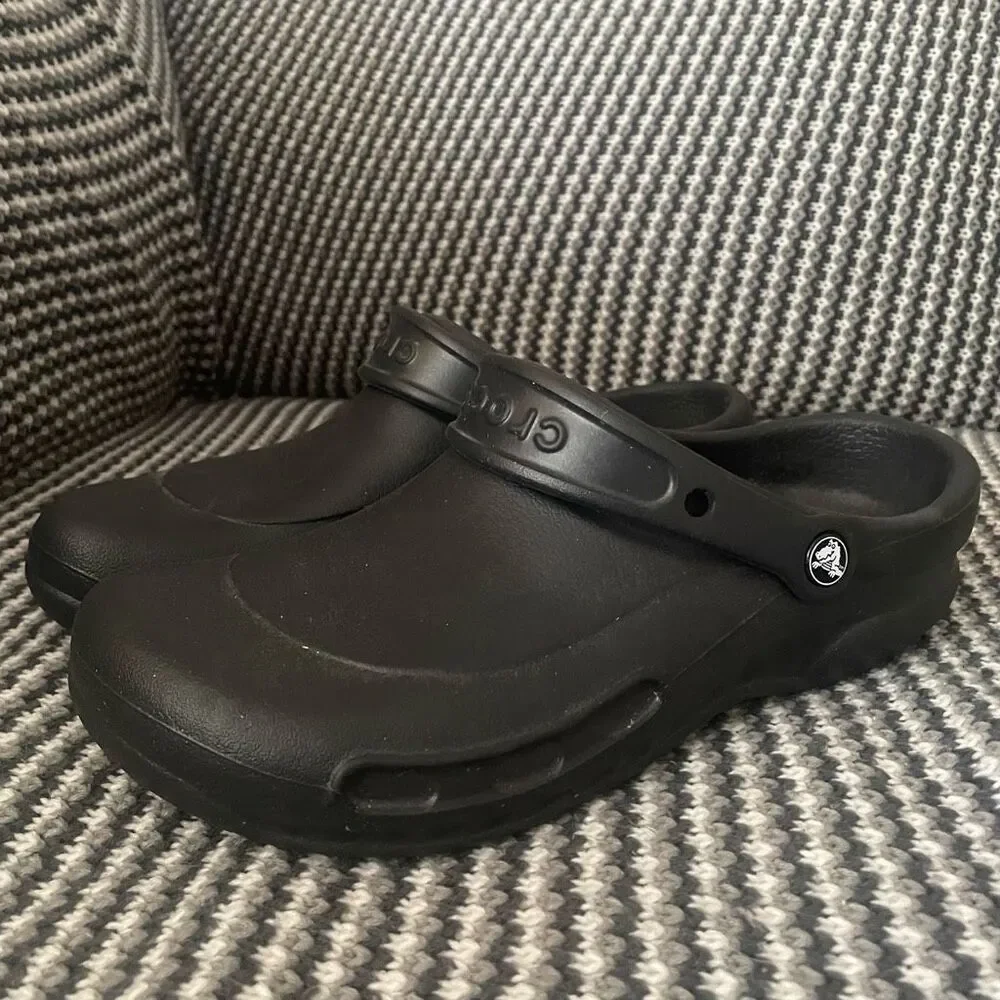 Crocs Bistro black Clogs Slip Resistant men’s shoe size 9/women’s 11 10075